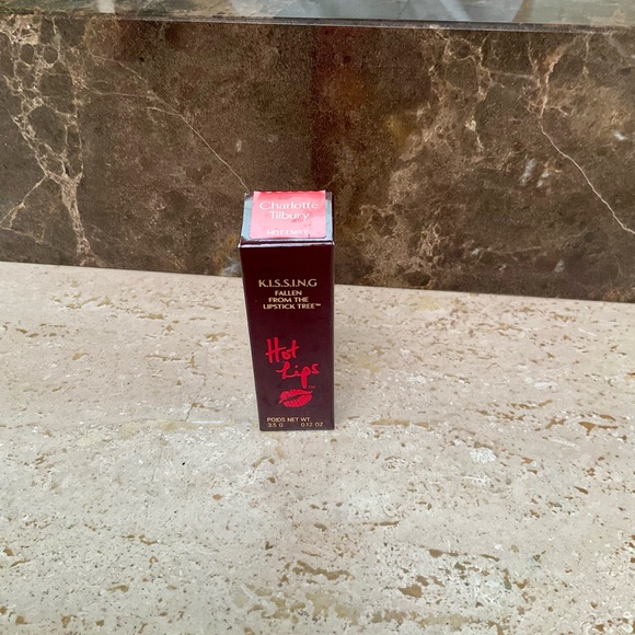 Charlotte Tilbury Hot Lips in Hot Emily - Picture 2 of 2